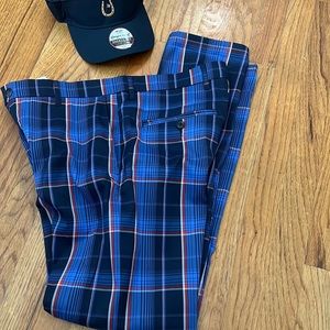 MENS PENGUIN MUNSINGWEAR GOLF PANTS SZ 32x32 LIKE NEW